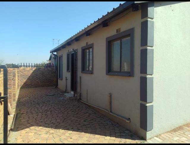 3 BEDROOM HOUSE FOR SALE IN PAYNEVILLE